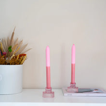 Afbeelding in Gallery-weergave laden, Dip Dye Candle by Studio M - Pinky Blossom
