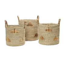 Afbeelding in Gallery-weergave laden, The tall seagrass baskets medium
