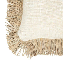 Afbeelding in Gallery-weergave laden, The Saint Tropez Cushion - natural white 40x40
