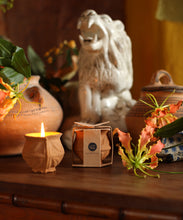 Afbeelding in Gallery-weergave laden, Terracotta Scented candle holder
