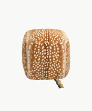 Afbeelding in Gallery-weergave laden, Fawn Pouf Small
