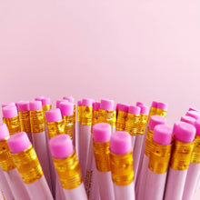 Afbeelding in Gallery-weergave laden, The pretty pink pencil set

